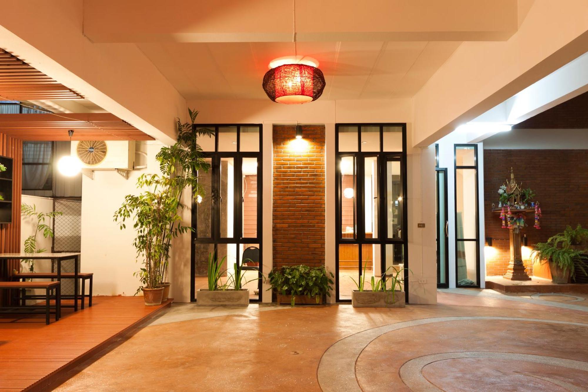 Shan Boutique Hotel Чиангмай Екстериор снимка